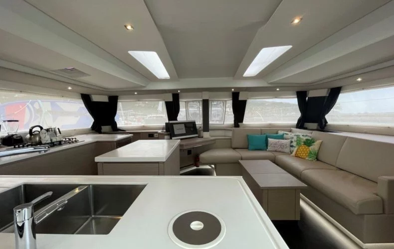 Fountaine Pajot Saba 50 (Owner's Version) (Soleil Rae)  - 31