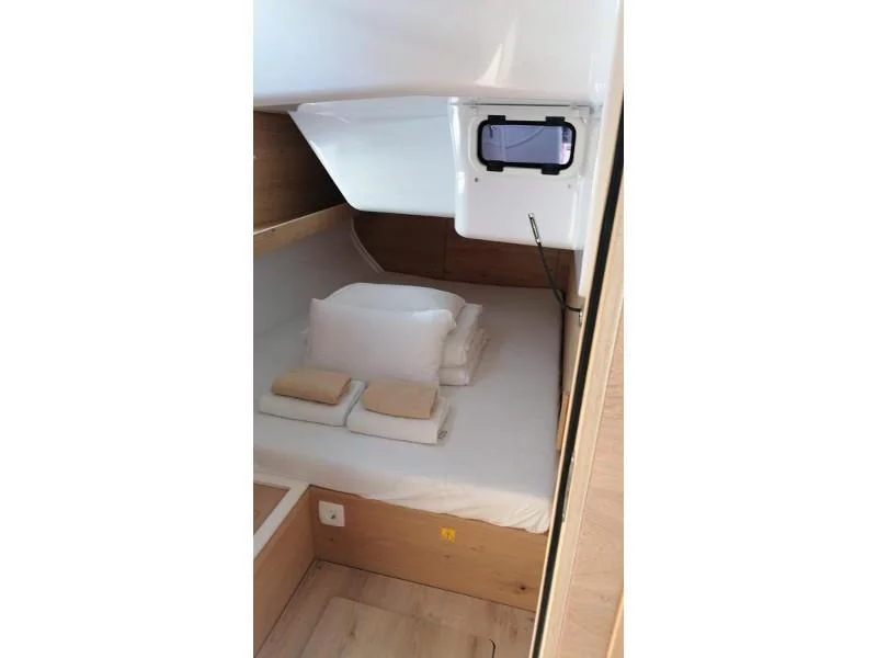 Elan Impression 45 (OLLIE new 2024 (air condition, cross-cut dacron sails))  - 1