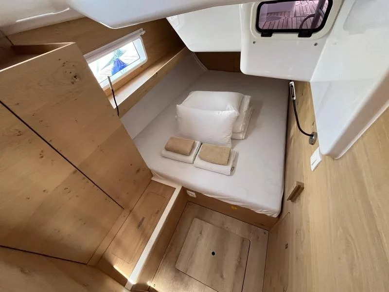 Elan Impression 45 (OLLIE new 2024 (air condition, cross-cut dacron sails))  - 2