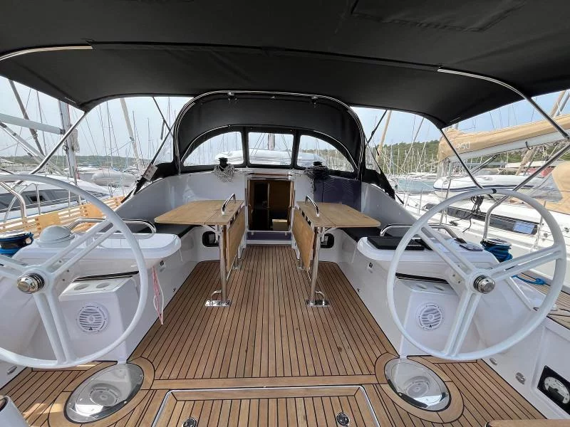 Elan Impression 45 (OLLIE new 2024 (air condition, cross-cut dacron sails))  - 10
