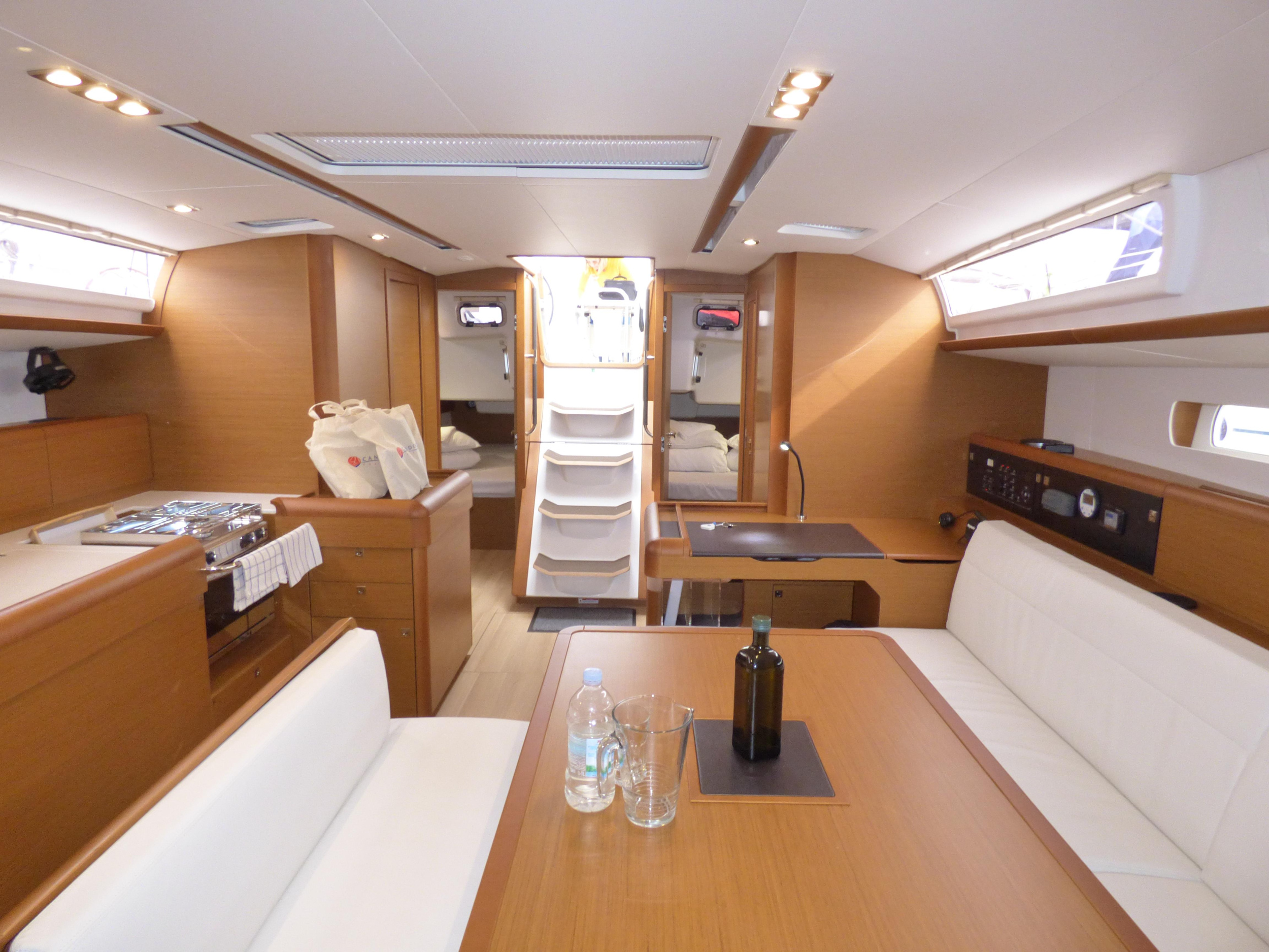 Photo #37 - Sun Odyssey 519 (Geronimo) en Kastela - 4859