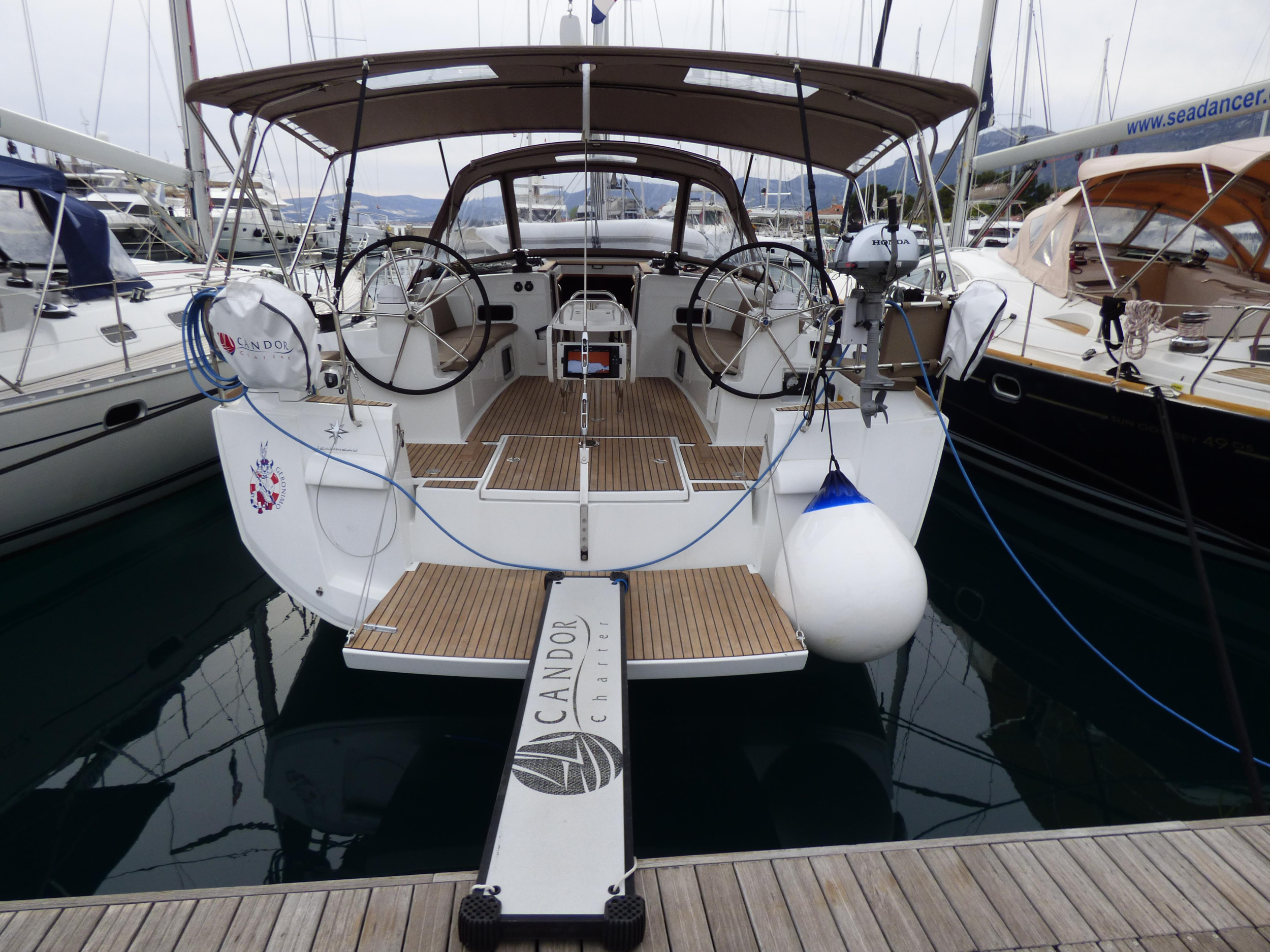 Photo #33 - Sun Odyssey 519 (Geronimo) en Kastela - 4859