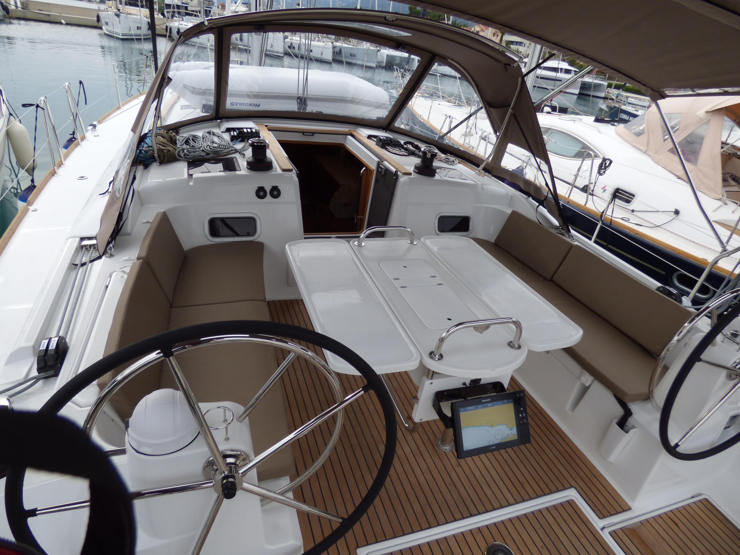 Photo #35 - Sun Odyssey 519 (Geronimo) en Kastela - 4859