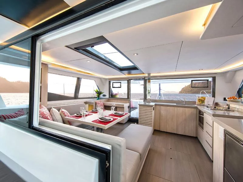 Leopard 45 (Prince Laurence) Interior image - 1