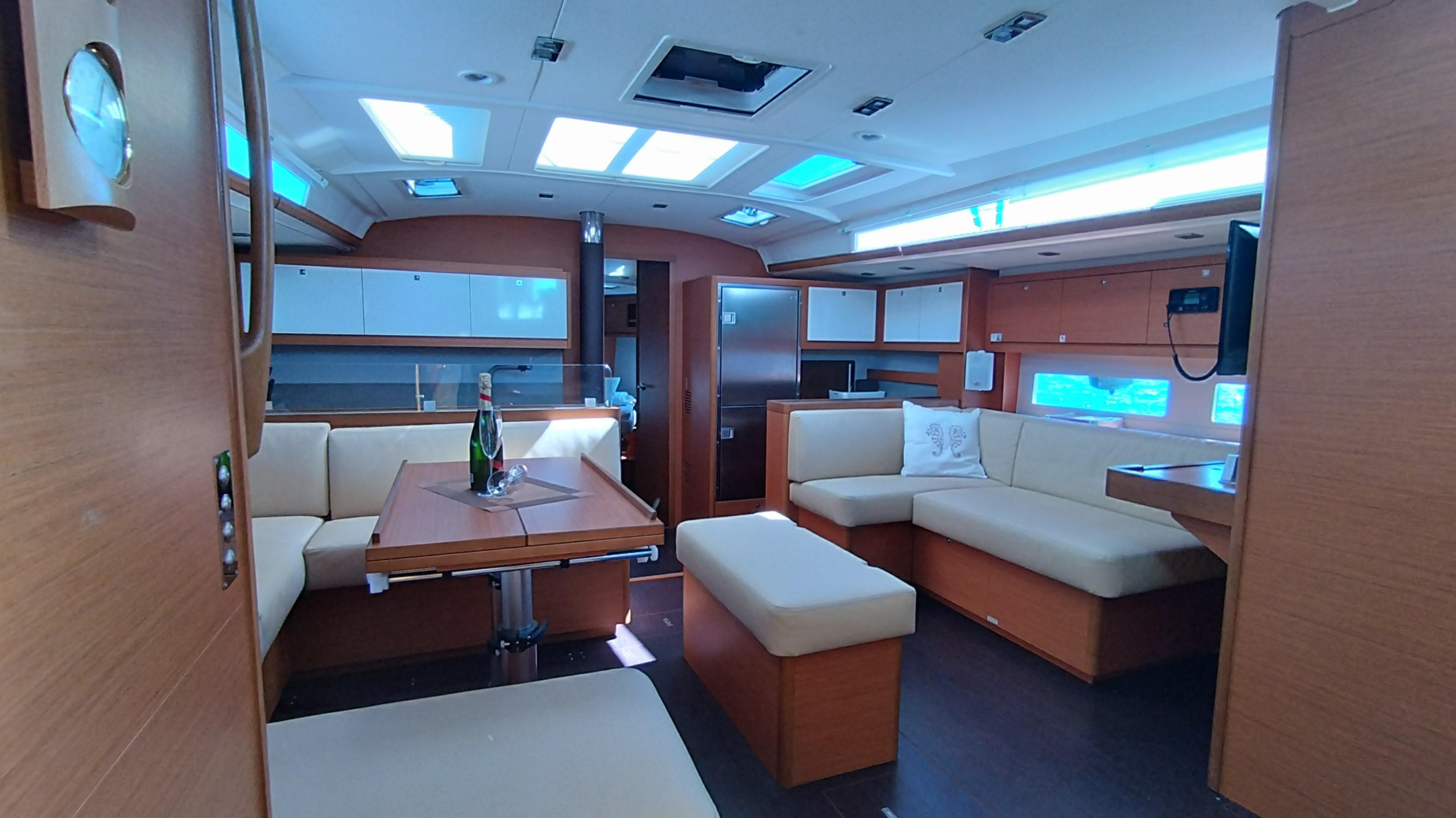 Photo #3 - Dufour 530 Owner's Version (Asperula) in Portisco - 23847