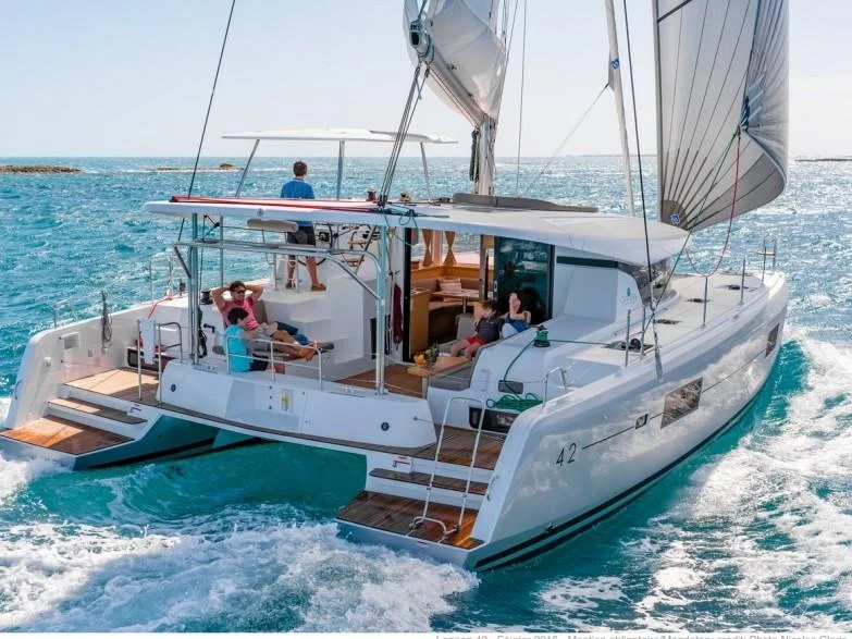 Lagoon 42 (Parceval) Interior image - 1