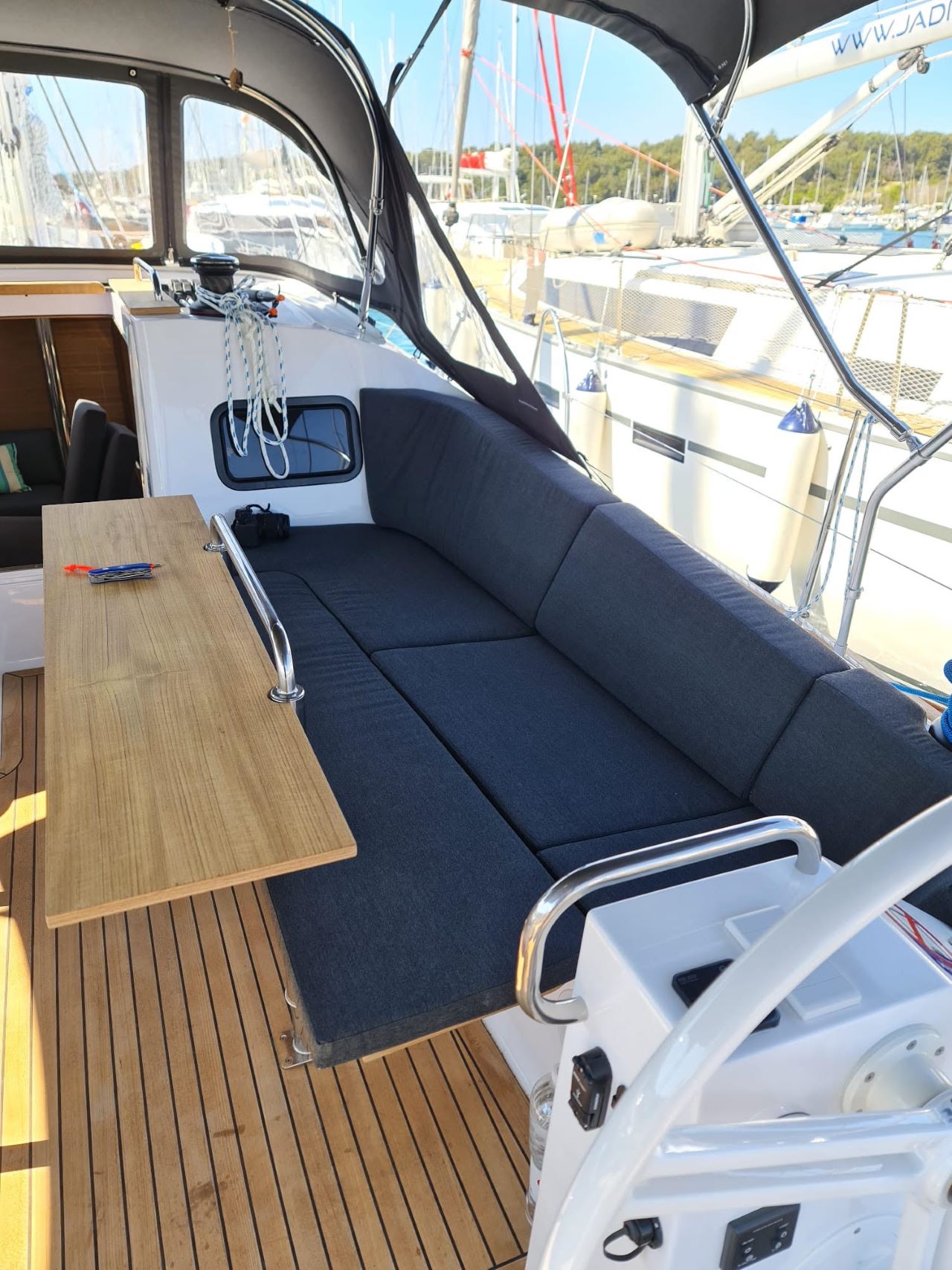 Photo #4 - Elan Impression 45.1 OW (OXYGEN) in Trogir - 6479
