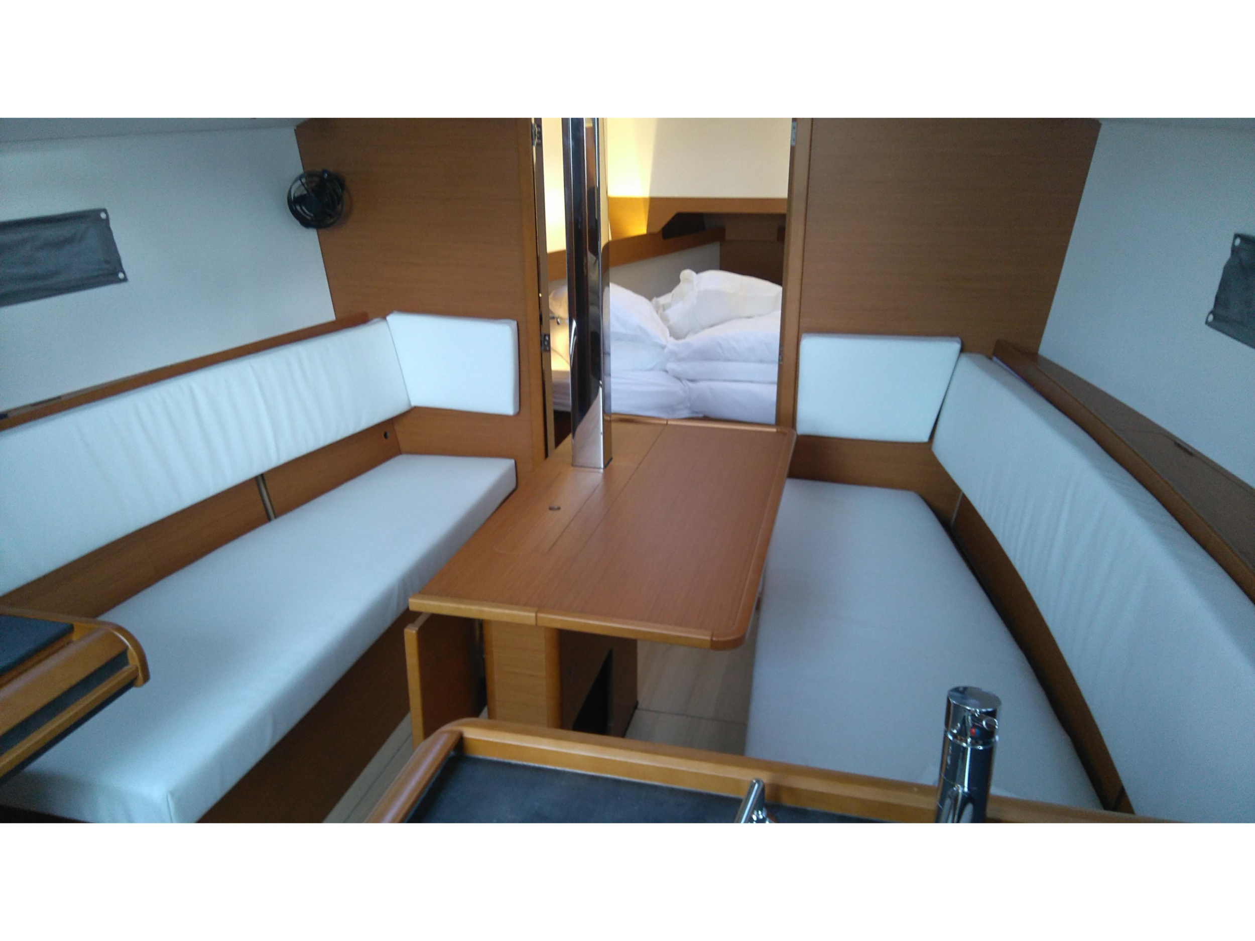 Photo #5 - Sun Odyssey 349 (MINI) in Sukosan - 3928
