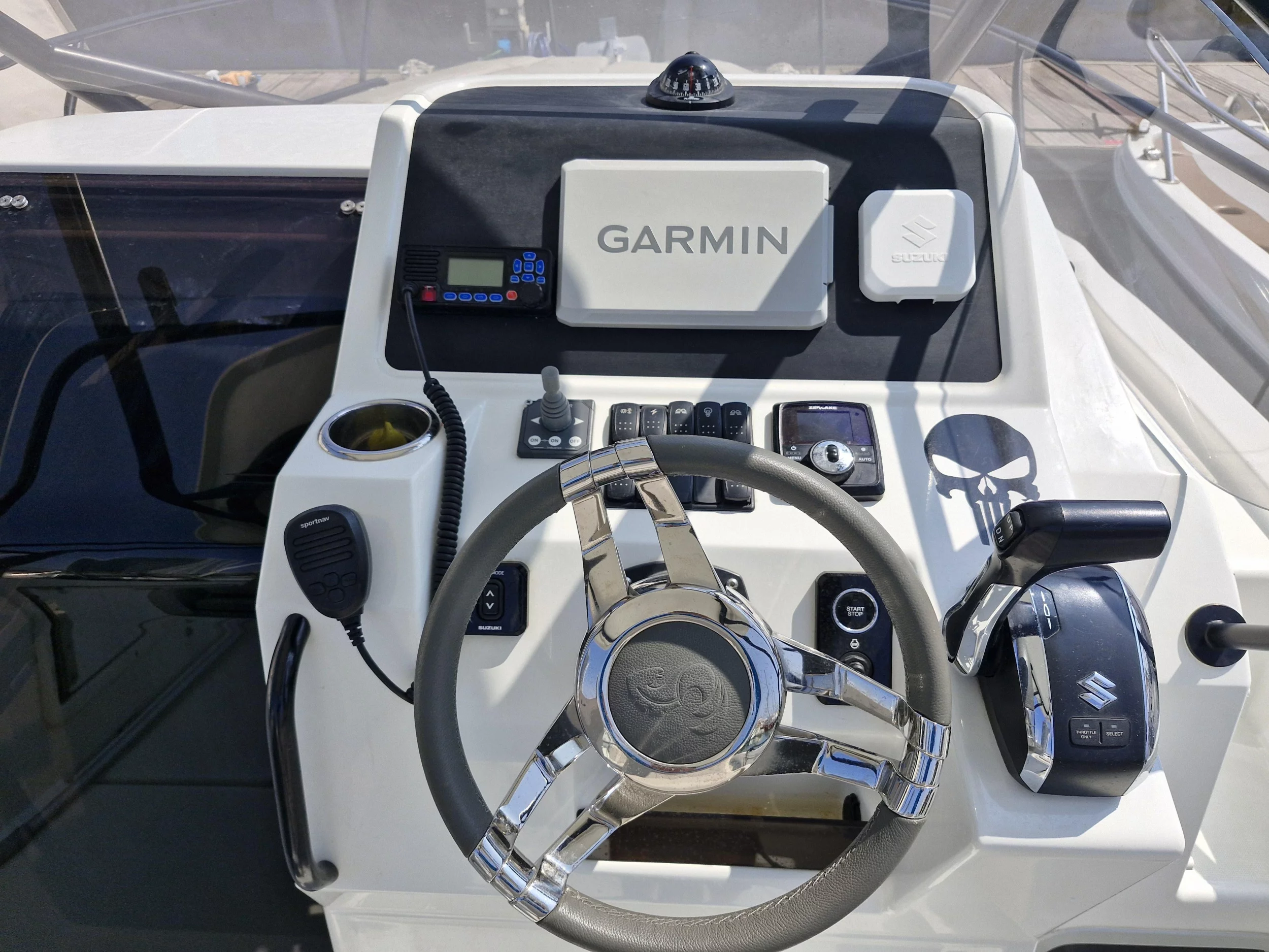 Beneteau Flyer 8 Sundeck (BITELCHÚS)  - 3