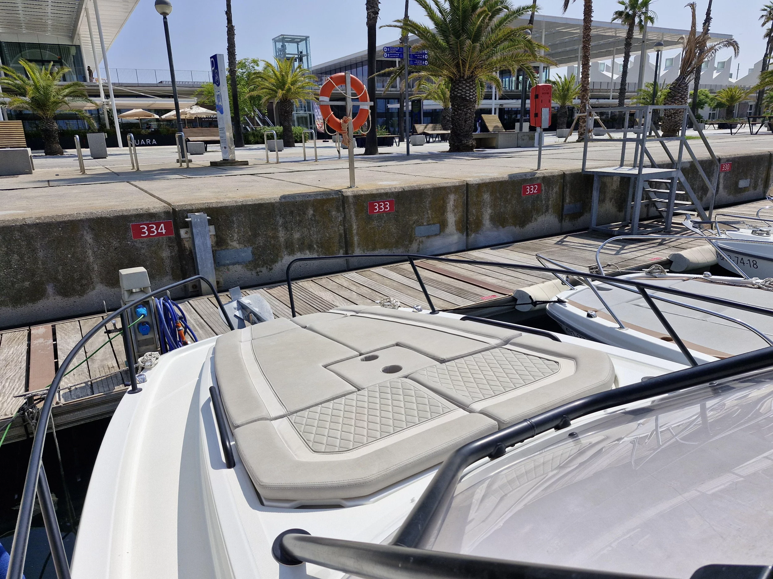 Beneteau Flyer 8 Sundeck (BITELCHÚS)  - 4