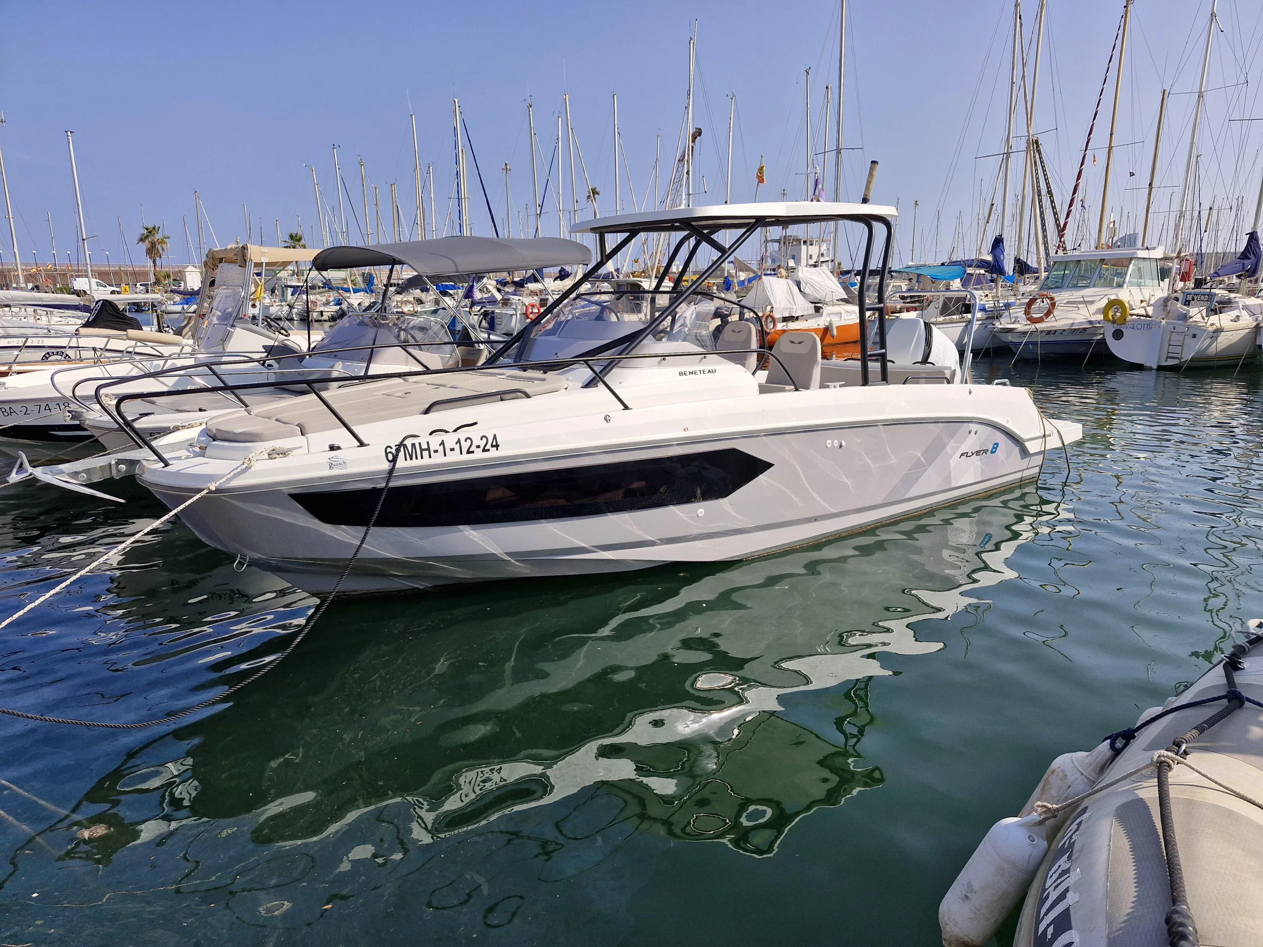 Beneteau Flyer 8 Sundeck (BITELCHÚS)  - 2