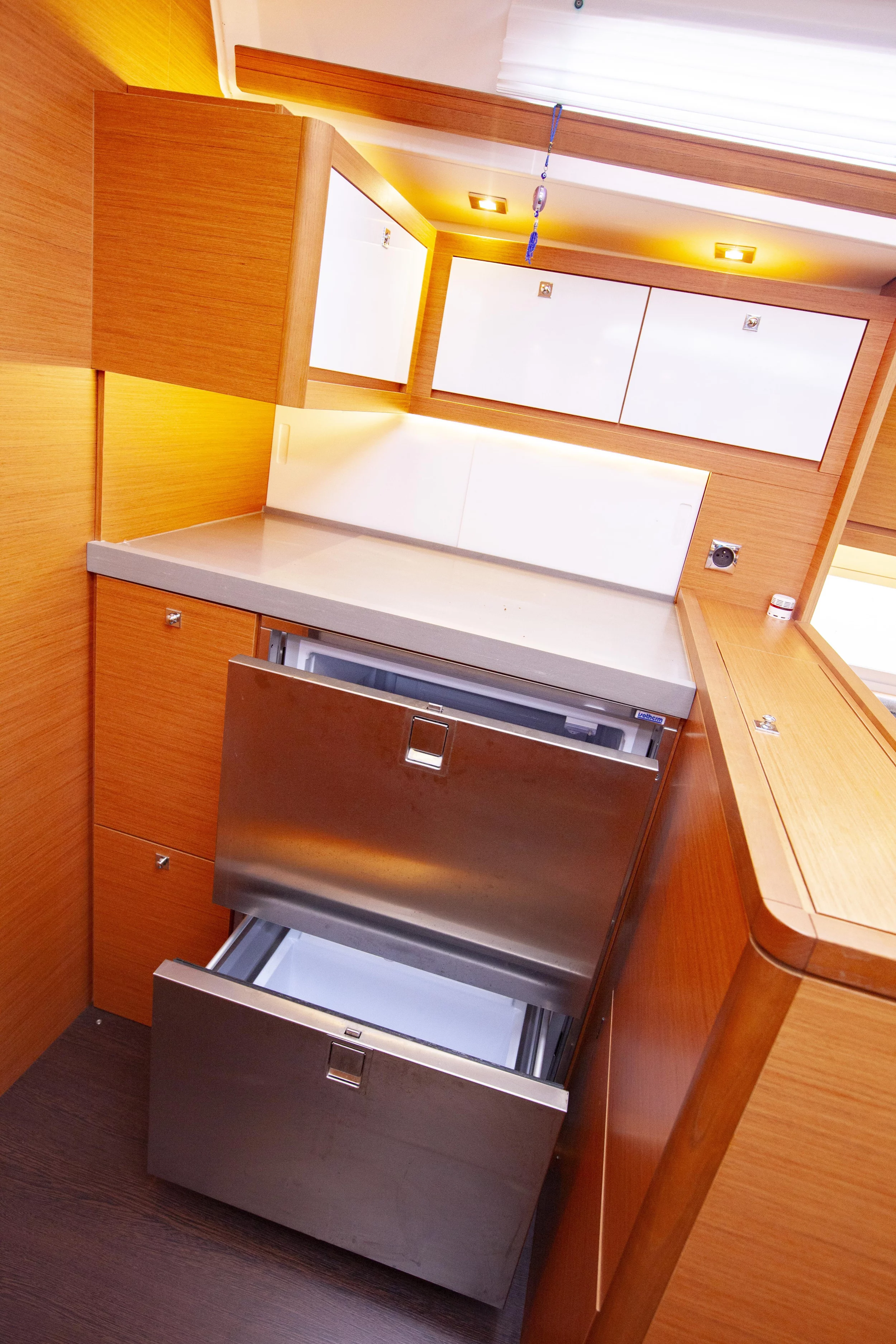 Dufour 470 (Sarpico) Fridge - 5