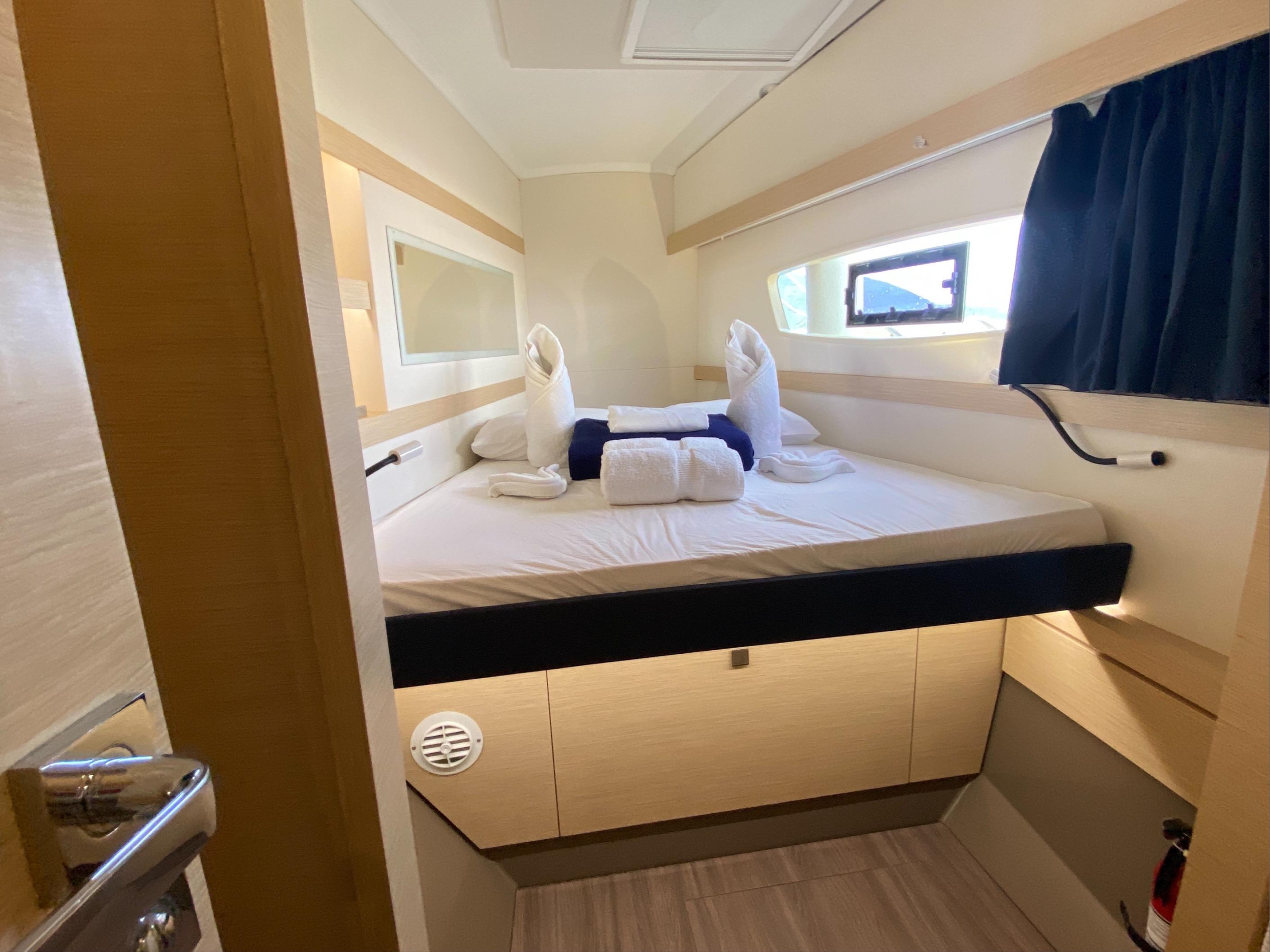 Photo #26 - Fountaine Pajot Lucia 40 (Happy Ours) en Road Town - 25435