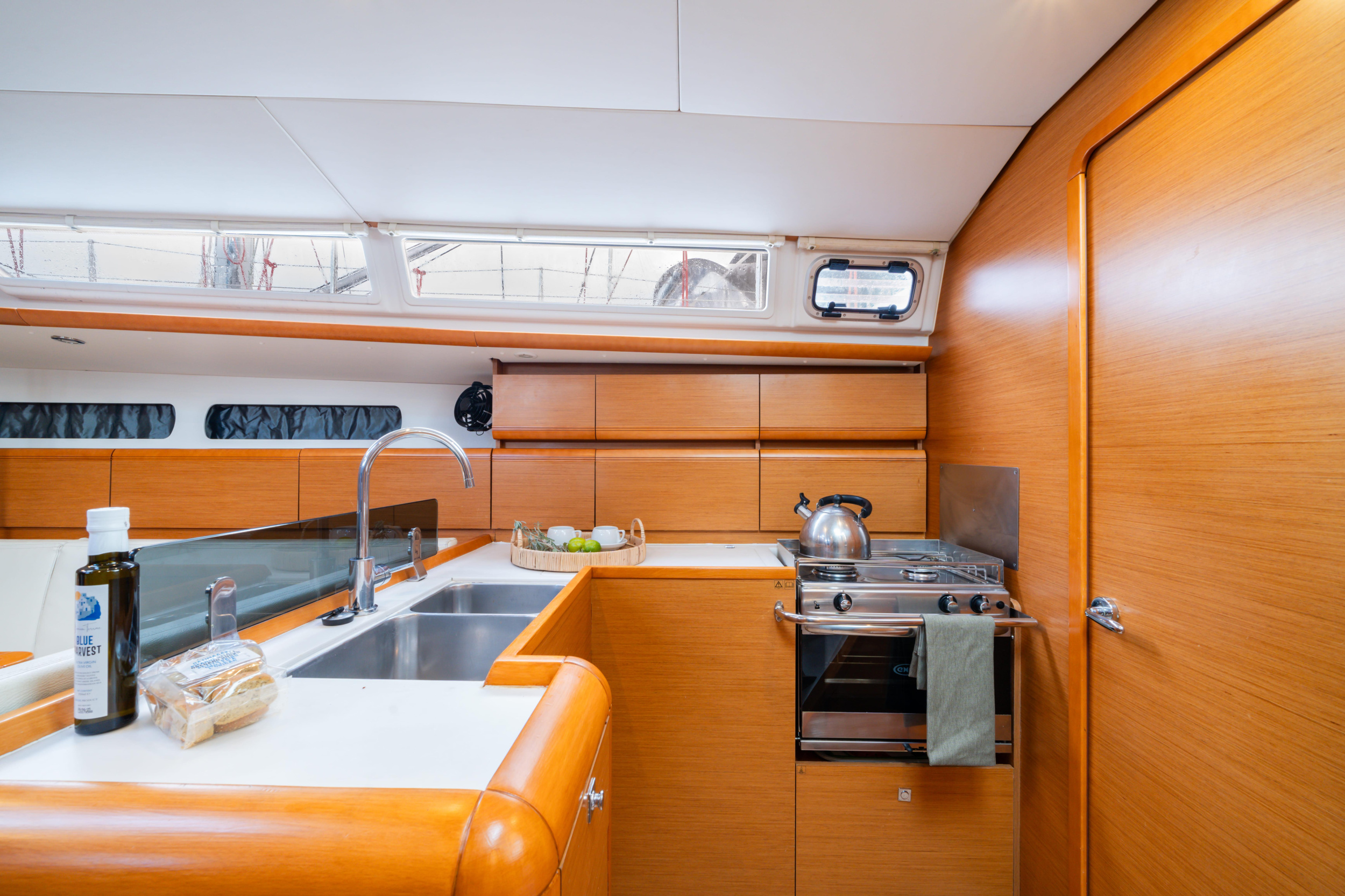 Photo #9 - Sun Odyssey 439 (ALIKI) en Lavrion - 7168