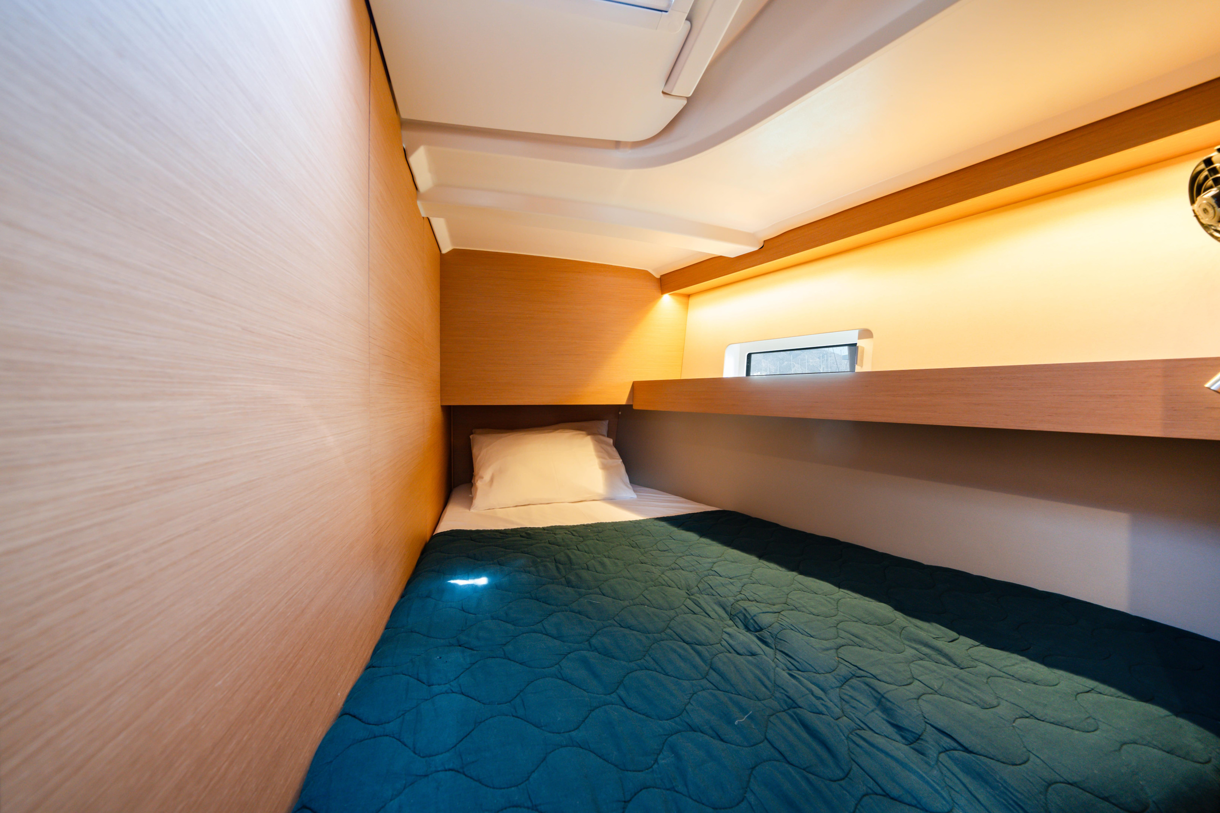 Photo #20 - Sun Odyssey 490 4 cabins (CALMA) in Athen - 18750