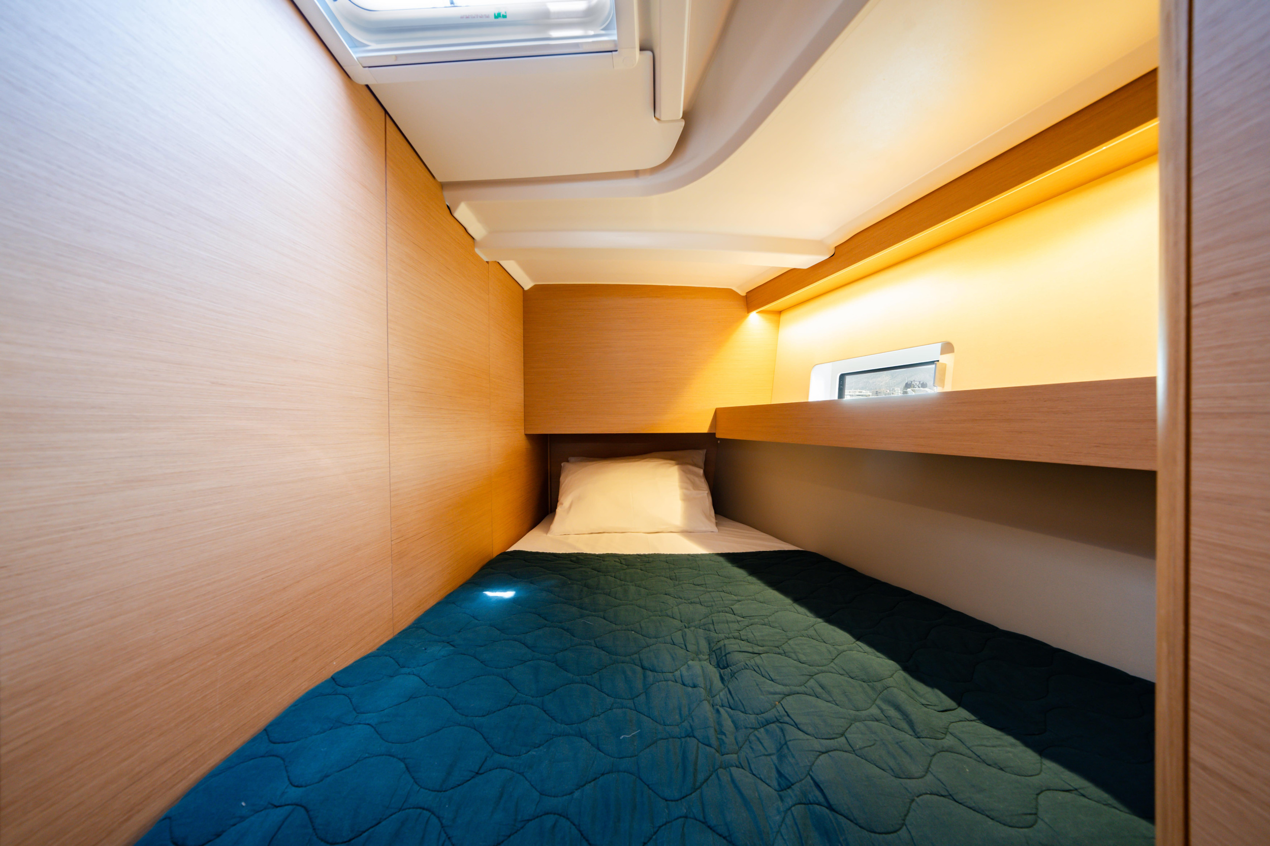 Photo #14 - Sun Odyssey 490 4 cabins (CALMA) in Athen - 18750