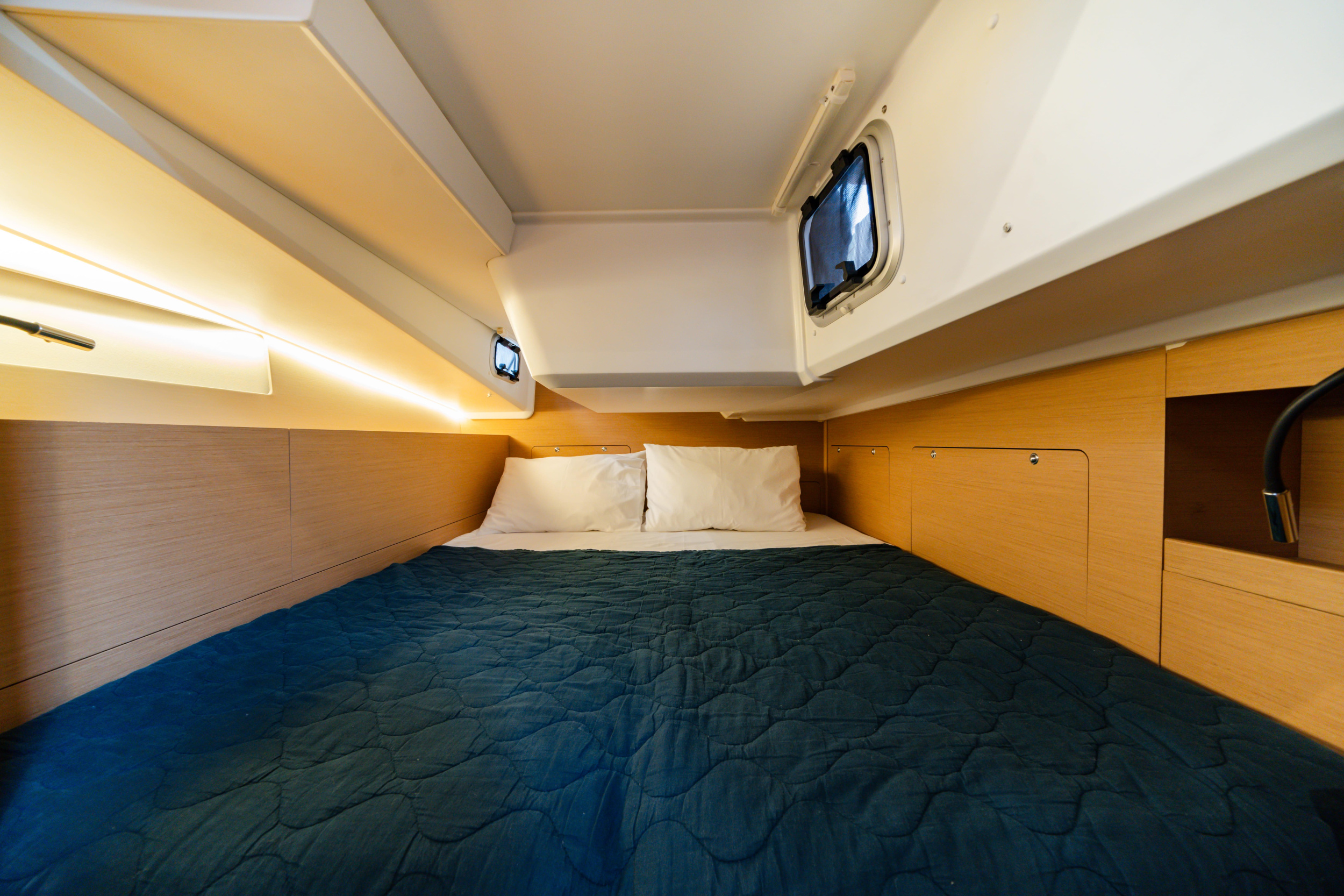 Photo #17 - Sun Odyssey 490 4 cabins (CALMA) in Athen - 18750