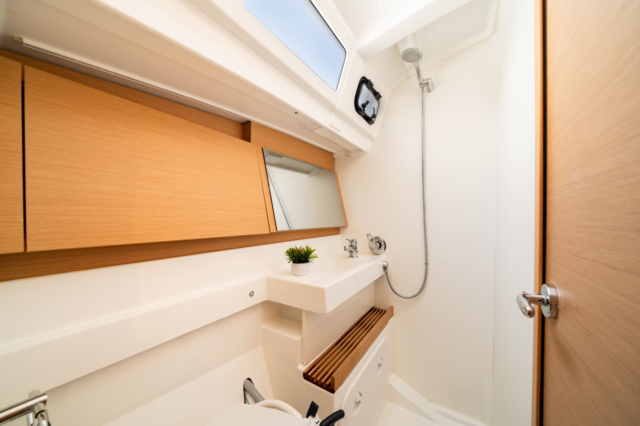 Photo #25 - Sun Odyssey 490 4 cabins (CALMA) in Athen - 18750
