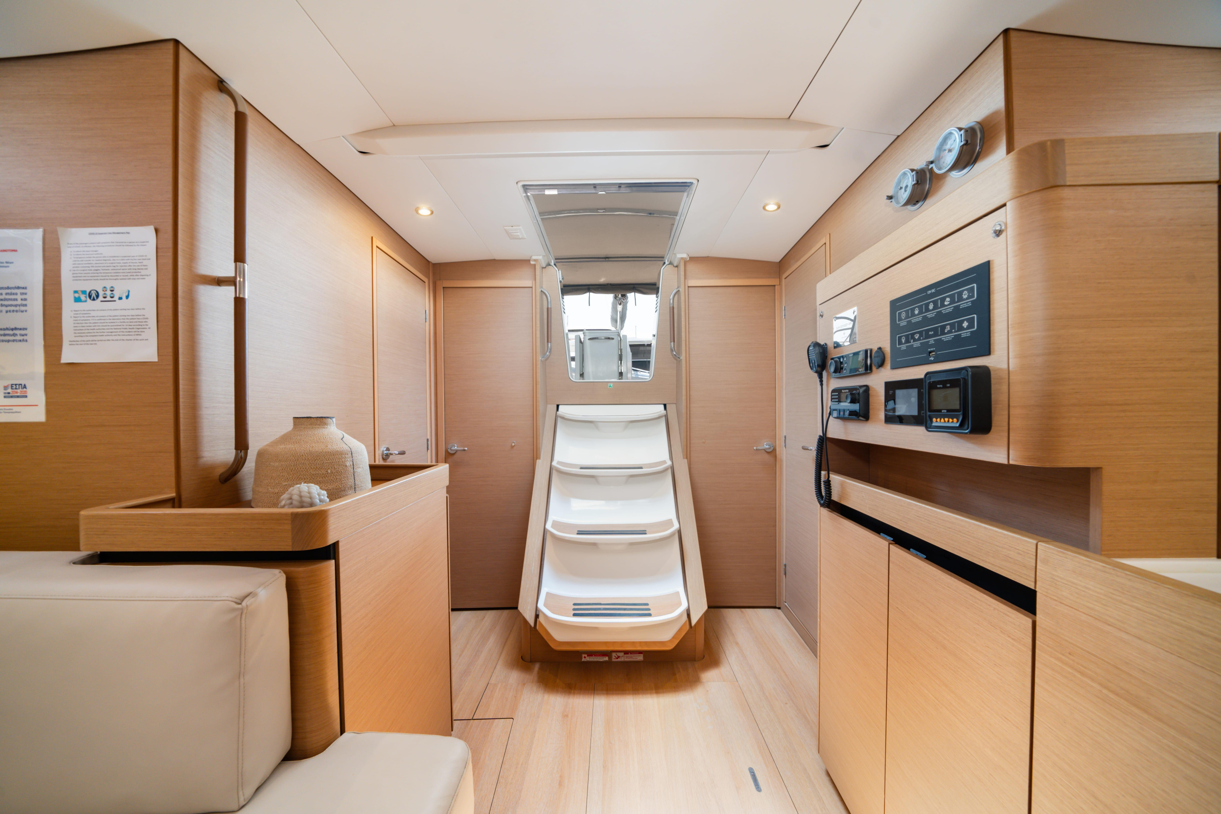 Photo #24 - Sun Odyssey 490 4 cabins (CALMA) in Athen - 18750
