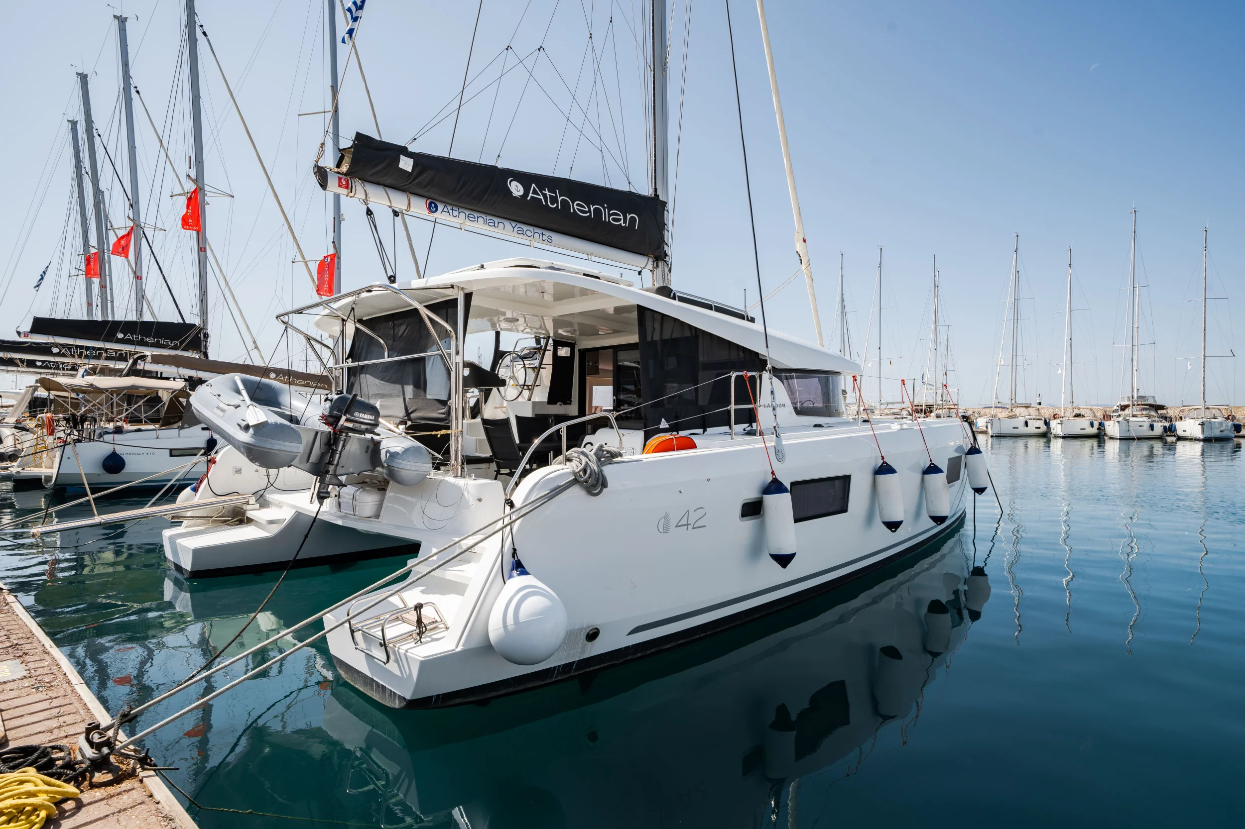 Lagoon 42 (4 Dbl / 2 singles 12) (CELENA V)  - 14