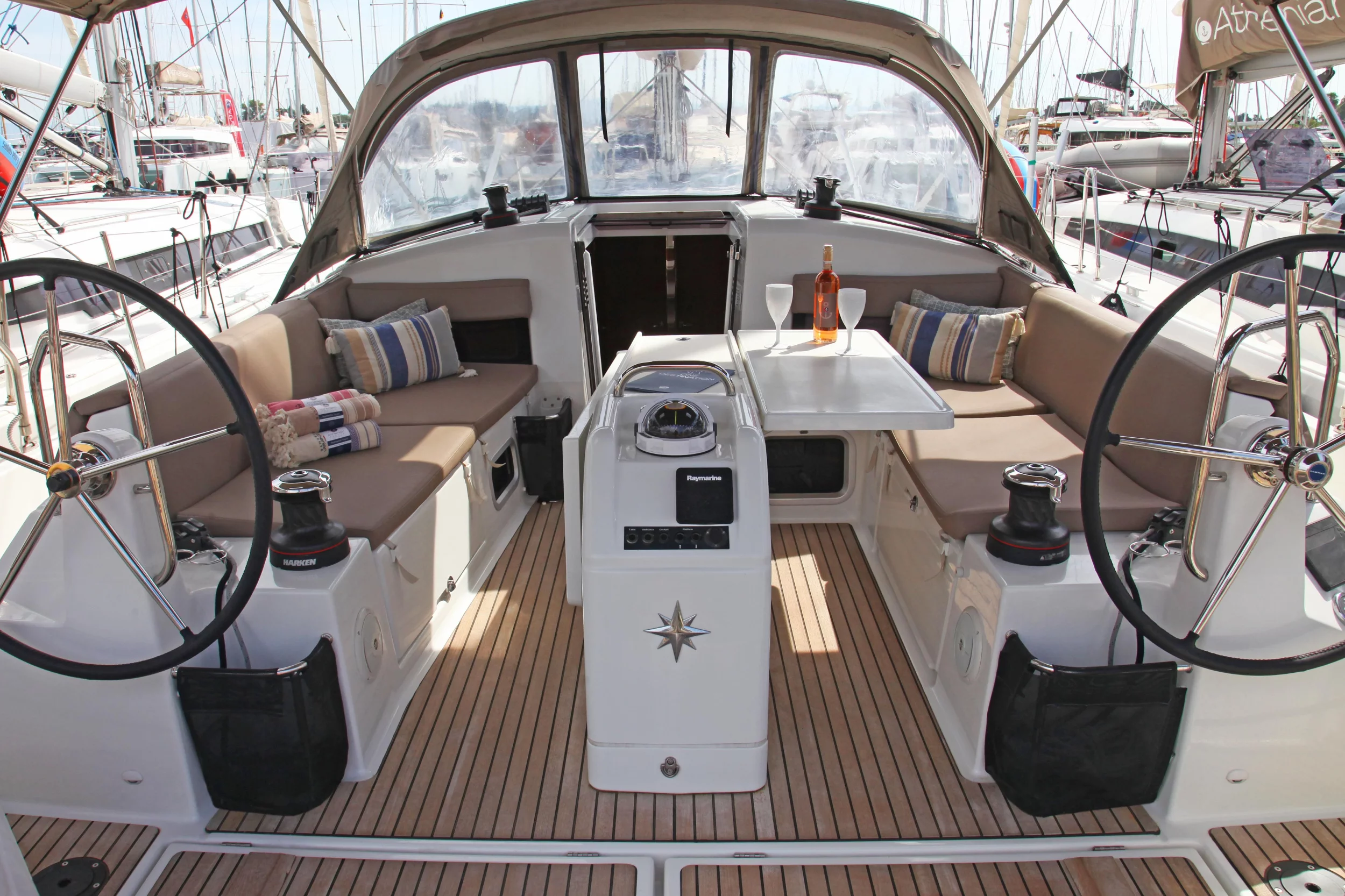 Sun Odyssey 440 (CRANE)  - 3