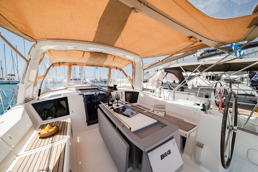 Photo #16 - Oceanis 41.1 (MARISOL) en Atenas - 25209