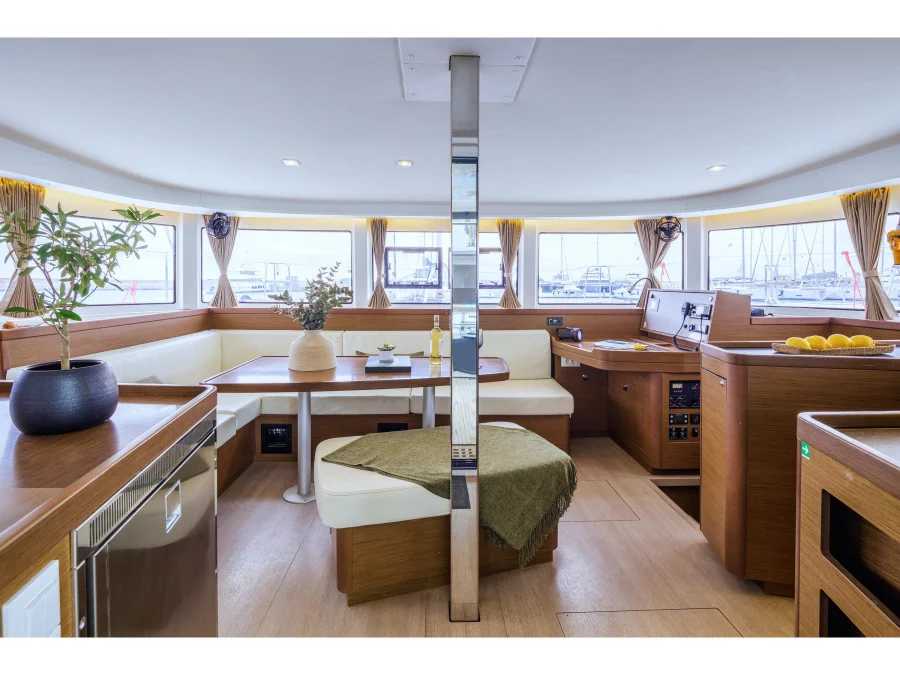 Lagoon 42 (4 dbl / 1 single ) (SWEET NAYA) Interior image - 7