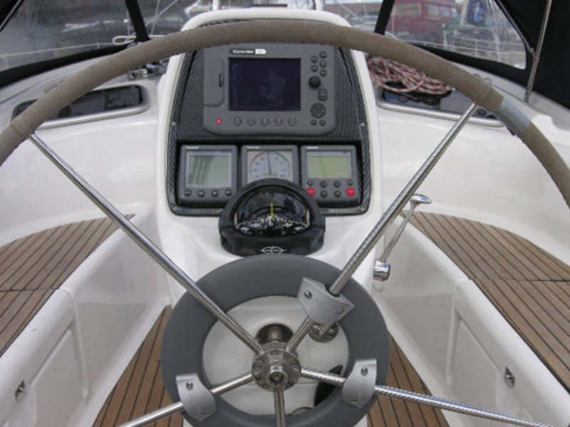 Photo #8 - Bavaria 37 Cruiser (Mio) en Lemmer - 6991