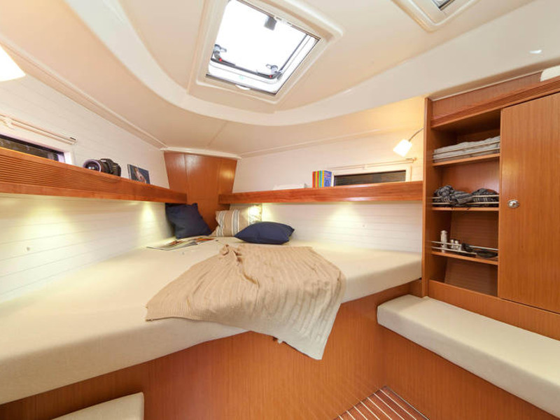 Photo #8 - Bavaria Cruiser 36 (Kathy Cool) in Palma - 7001