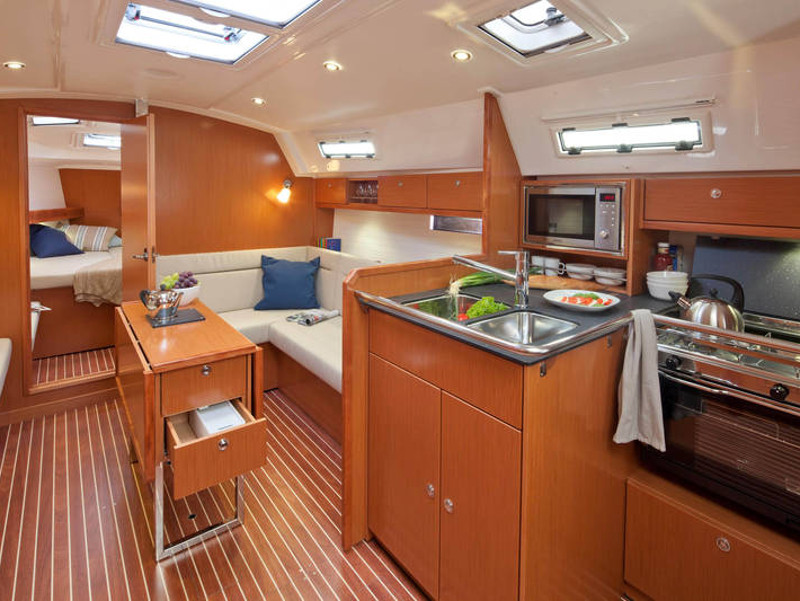 Photo #4 - Bavaria Cruiser 36 (Kathy Cool) in Palma - 7001