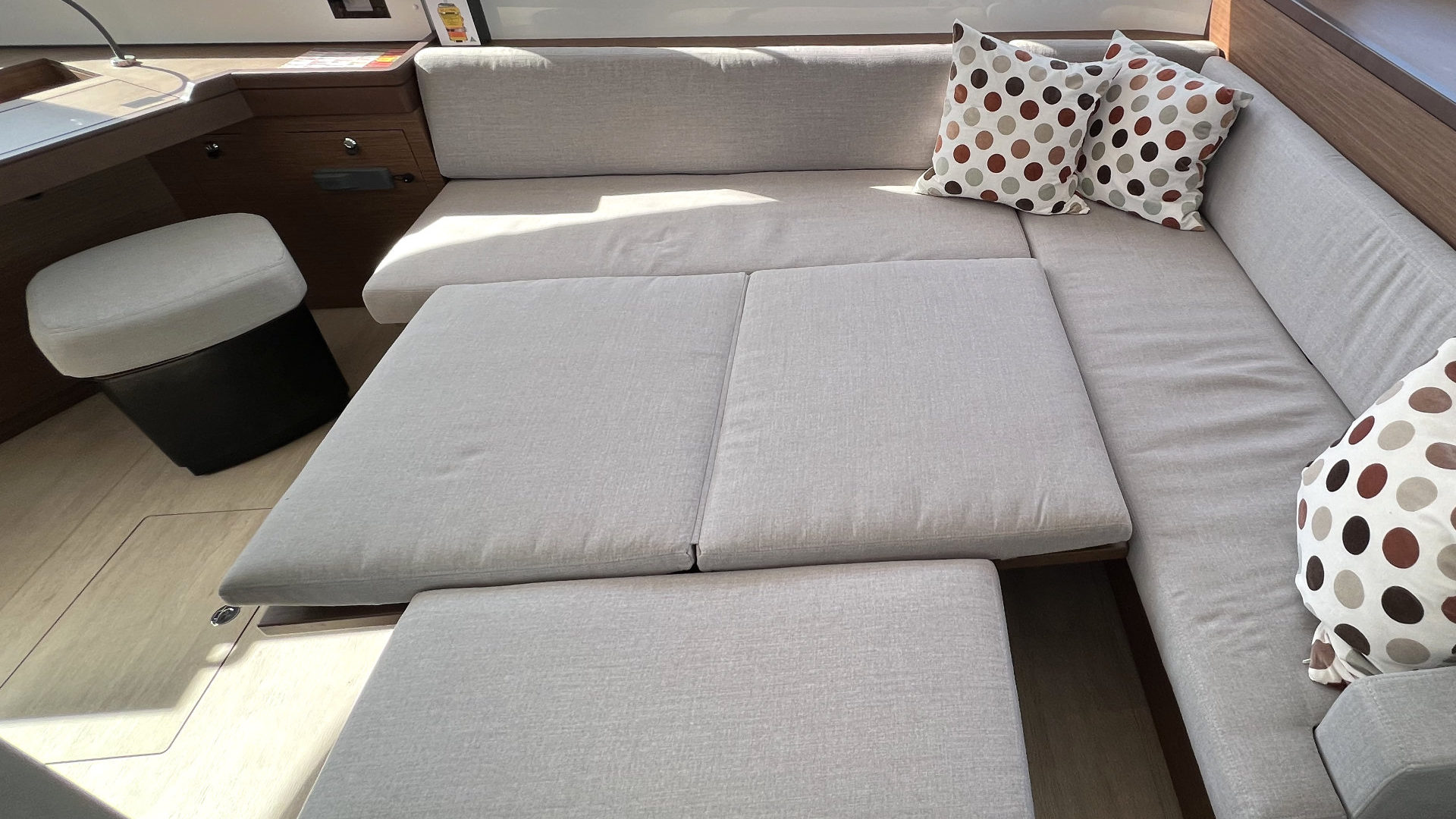 Photo #30 - Lagoon 46 (Voyager) in Palma - 7102