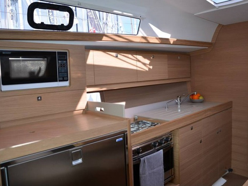 Photo #6 - Dufour 382 GL (Calypso) en Fethiye - 7110