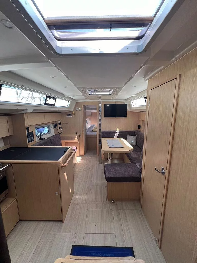 Bavaria C38 (OHANA)  - 17