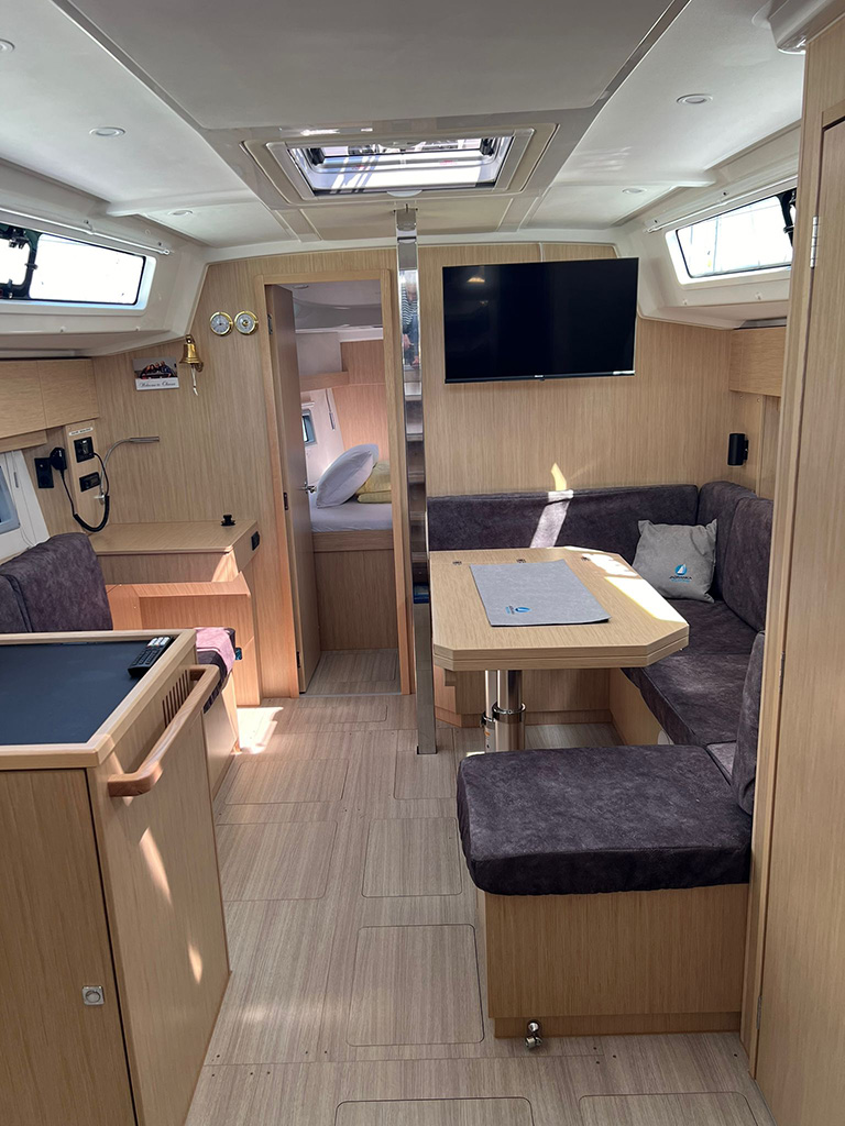 Photo #5 - Bavaria C38 (OHANA) in Krk - 21592