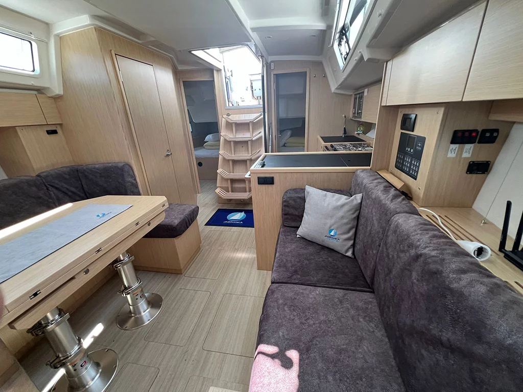 Bavaria C38 (OHANA)  - 10