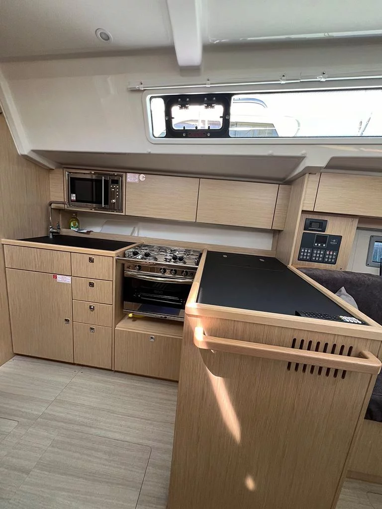 Bavaria C38 (OHANA)  - 8