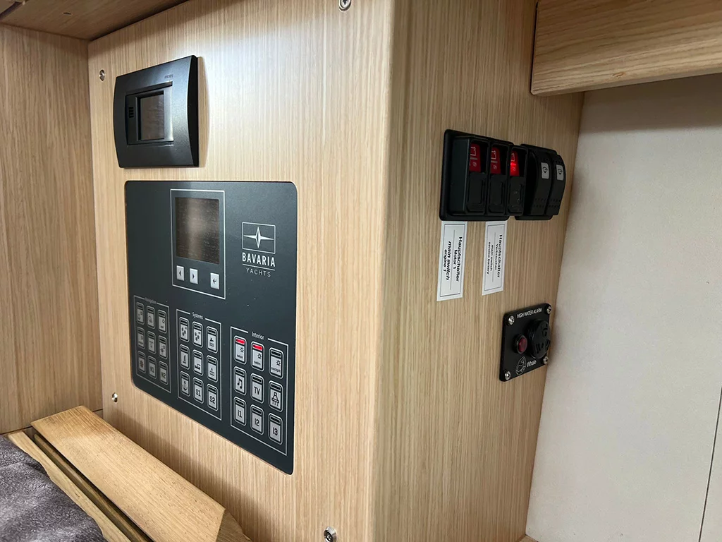 Bavaria C38 (OHANA)  - 28