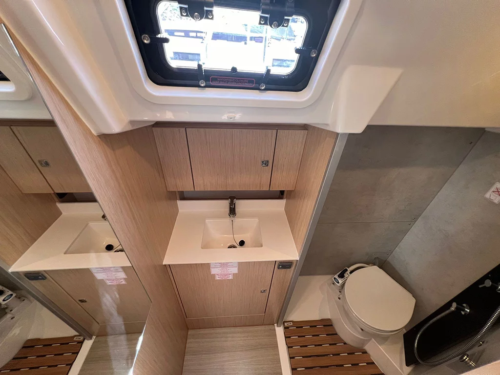 Bavaria C38 (OHANA)  - 15