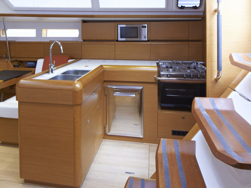 Photo #7 - Sun Odyssey 469 () in Yachthafen - 6554