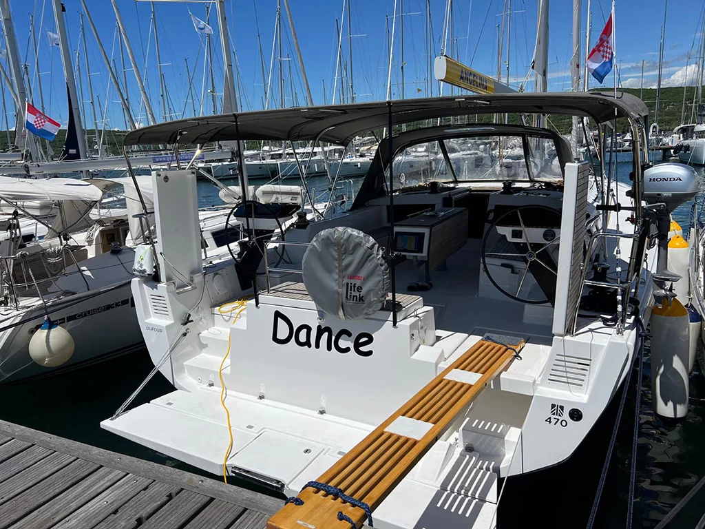 Dufour 470 - 5 cabins (DANCE) Main image - 0
