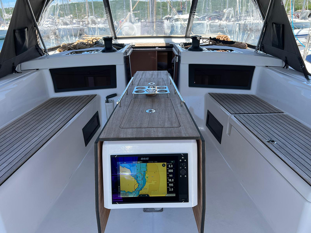 Photo #33 - Dufour 470 - 5 cabins (DANCE) in Krk - 21752