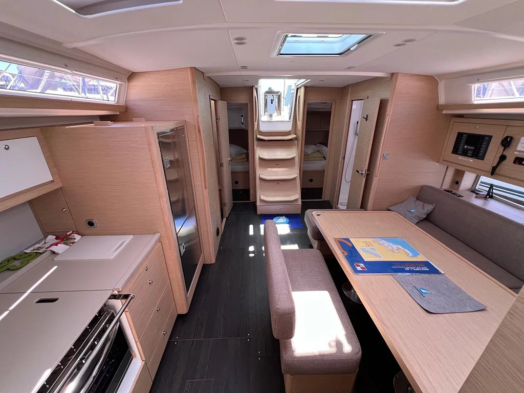 Dufour 470 - 5 cabins (DANCE)  - 18