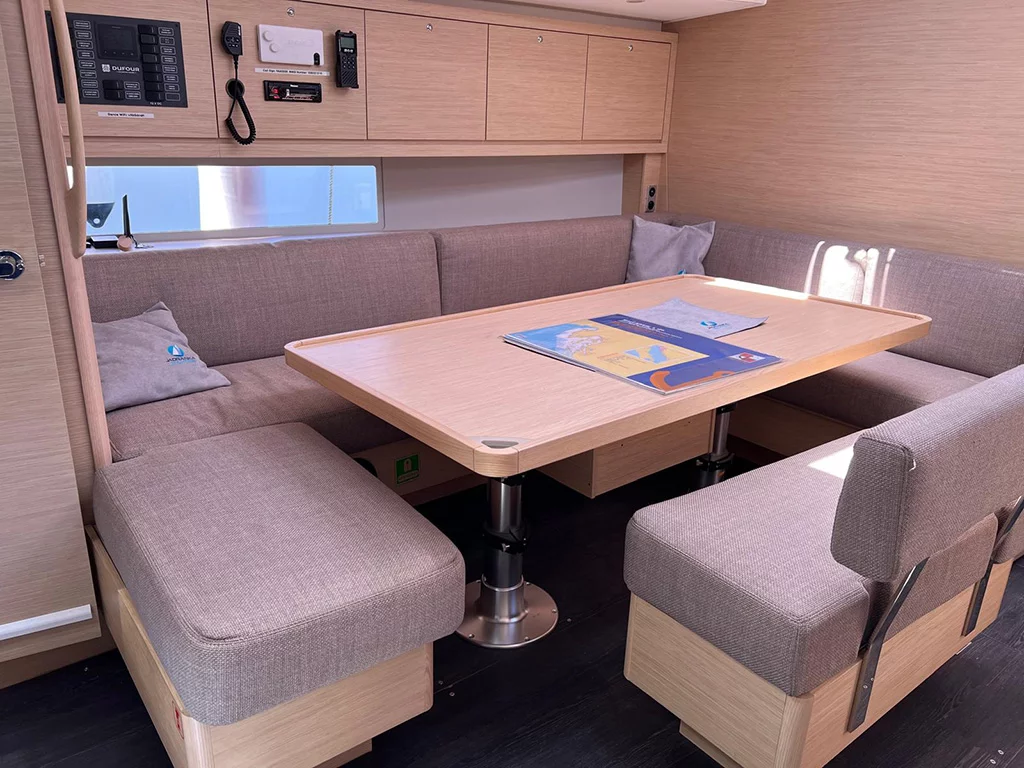 Dufour 470 - 5 cabins (DANCE)  - 27