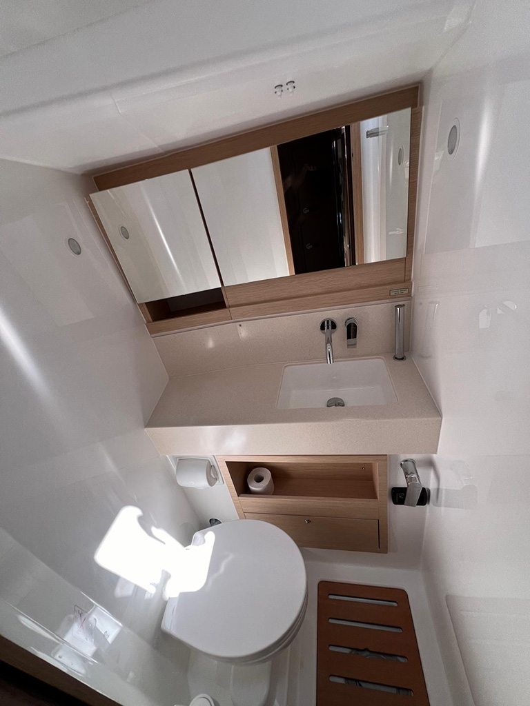 Photo #38 - Dufour 470 - 5 cabins (DANCE) in Krk - 21752