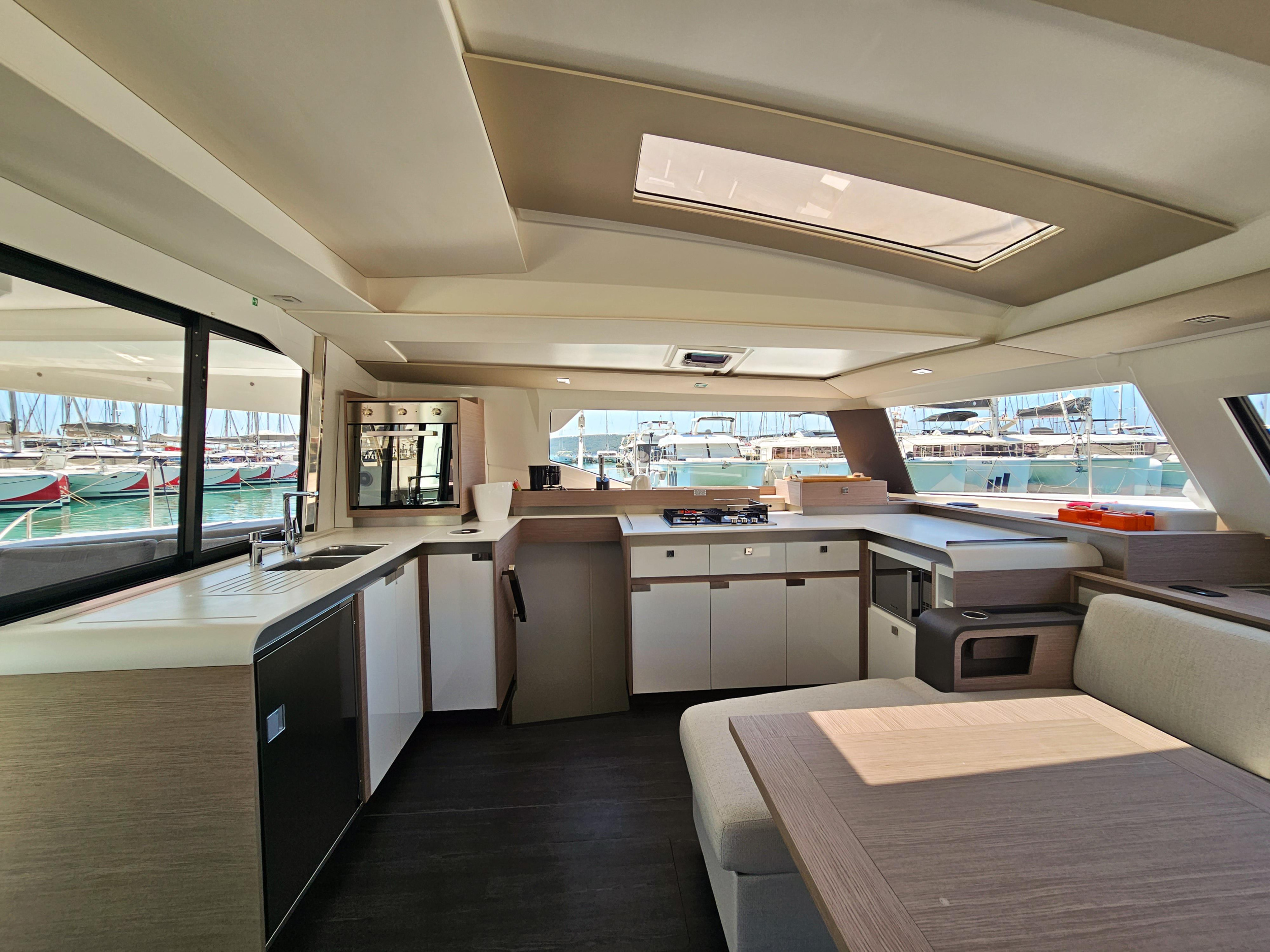 Photo #12 - Fountaine Pajot Elba 45 (Marina) in Trogir - 18639