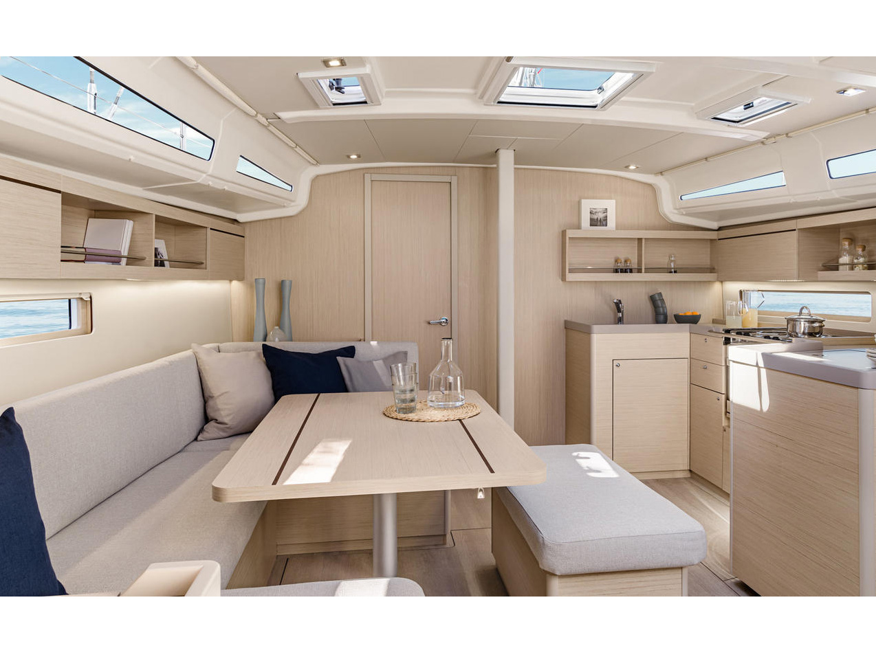 Photo #3 - Oceanis 40.1 (O41.1-22A) in Atene - 7262