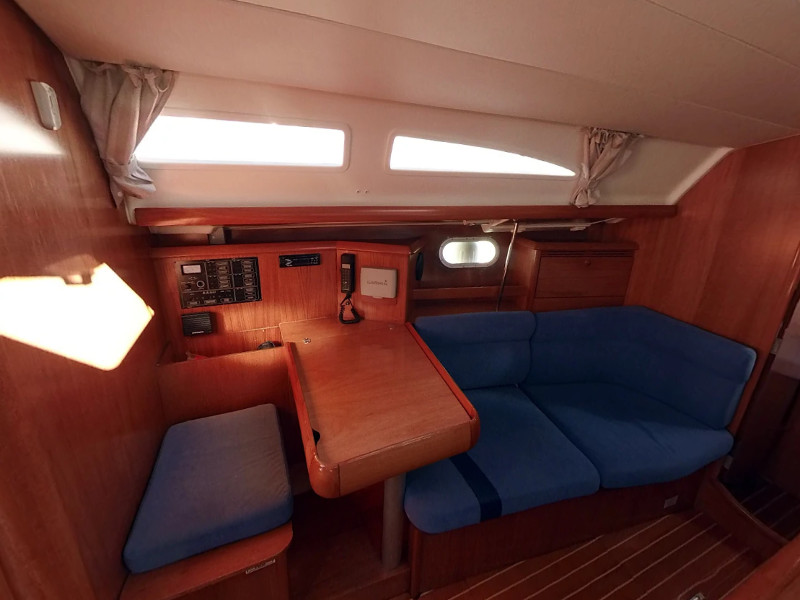 Photo #6 - Sun Odyssey 37 (SIPICA) en Murter - 11699