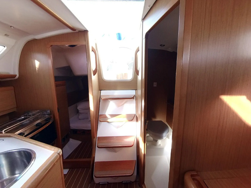 Photo #5 - Sun Odyssey 30i (ESPRESSO I) in Murter - 5417
