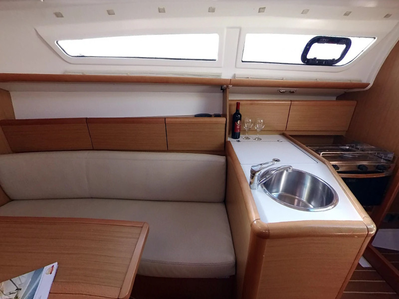 Photo #6 - Sun Odyssey 30i (ESPRESSO I) in Murter - 5417