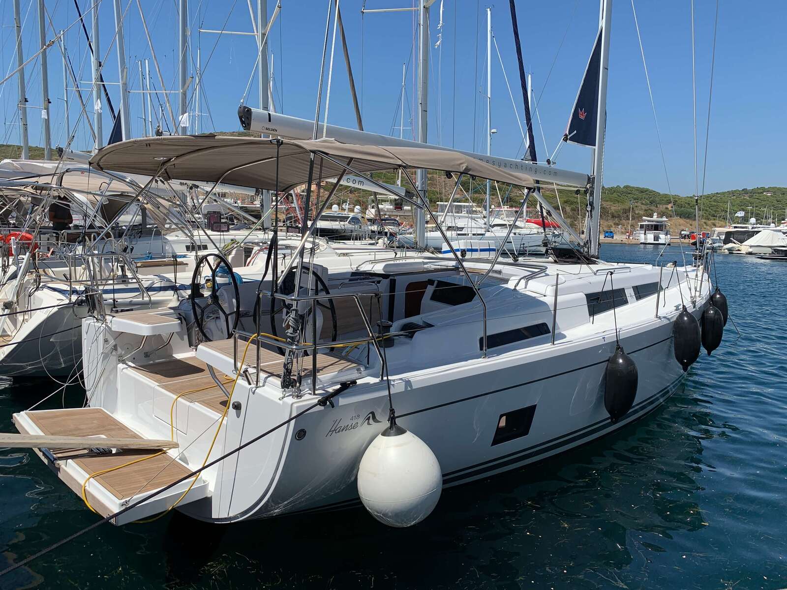 Photo #2 - Hanse 418 (Shrimp) in Lavrion - 23812